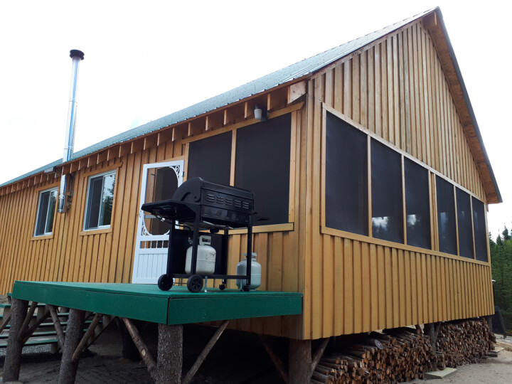 Cabin 4 to 6 people – Fishing Adventure – Pourvoirie Chibougamau
