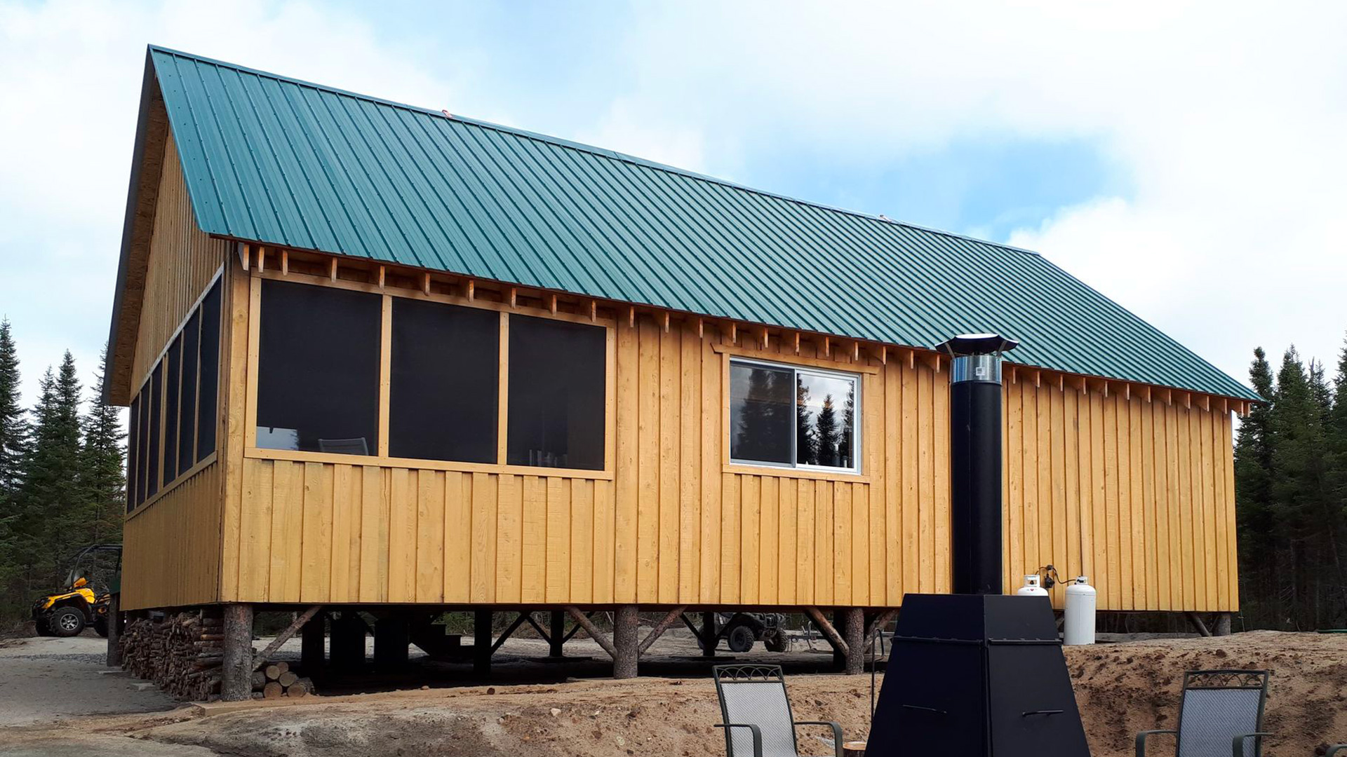 Chalet 4 à 6 personnes – Pêche Aventure – Chalet 4 à 6 personnes – Pêche Aventure